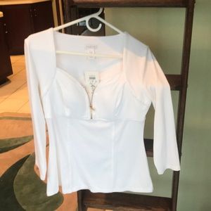Cache Top NWT WITH built in bra!